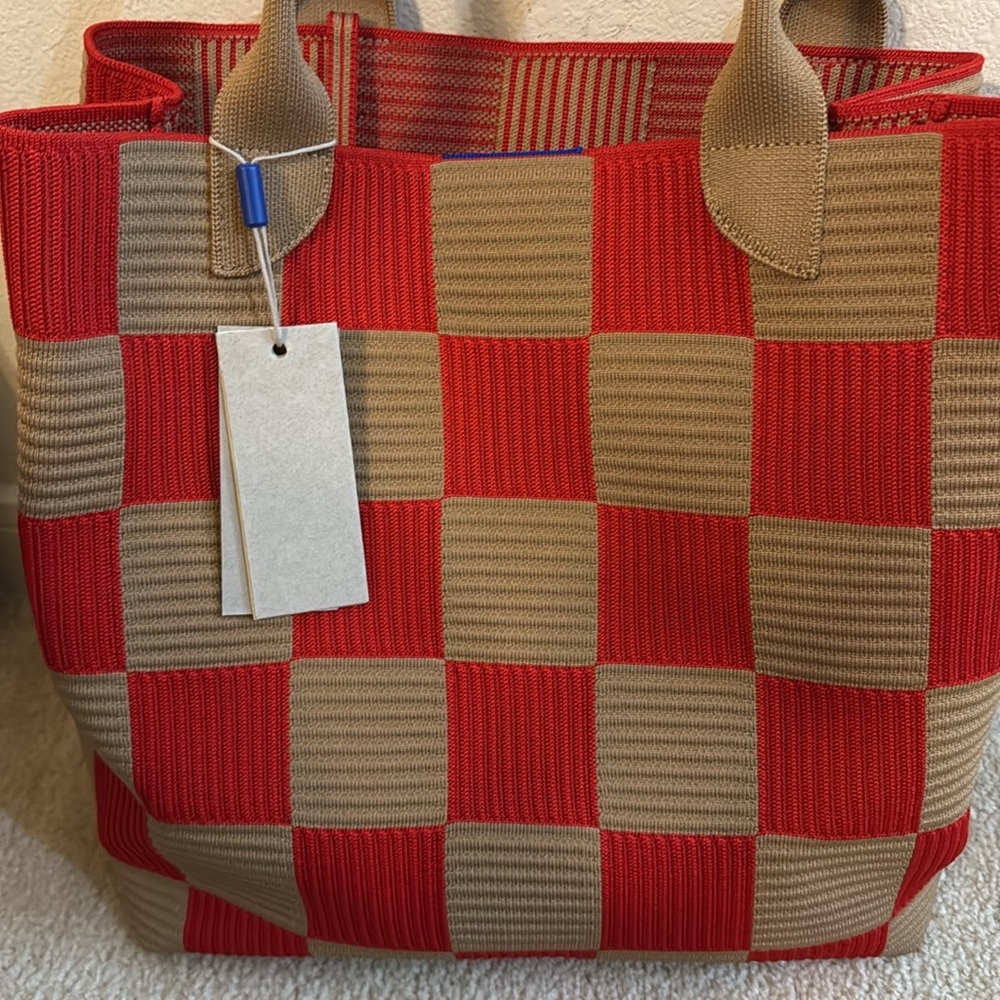 NWT Rothy’s lightweight tote bag in red and tan check pattern, no longer sold - Picture 5 of 10